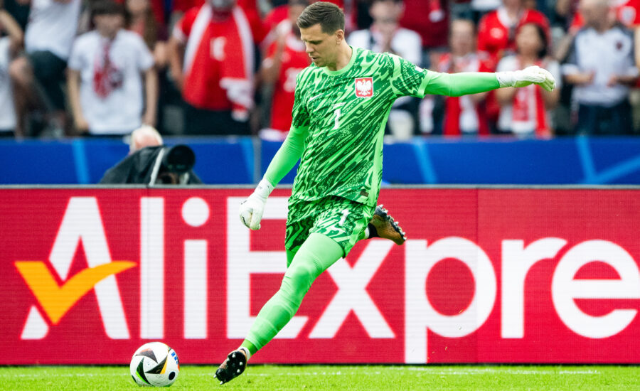 A visszavonult Szczesny segítheti ki a Barcelonát